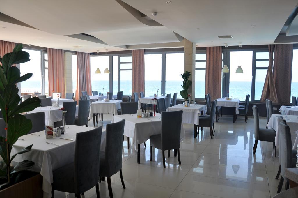 Manolya Hotel Kyrenia  Ngoại thất bức ảnh