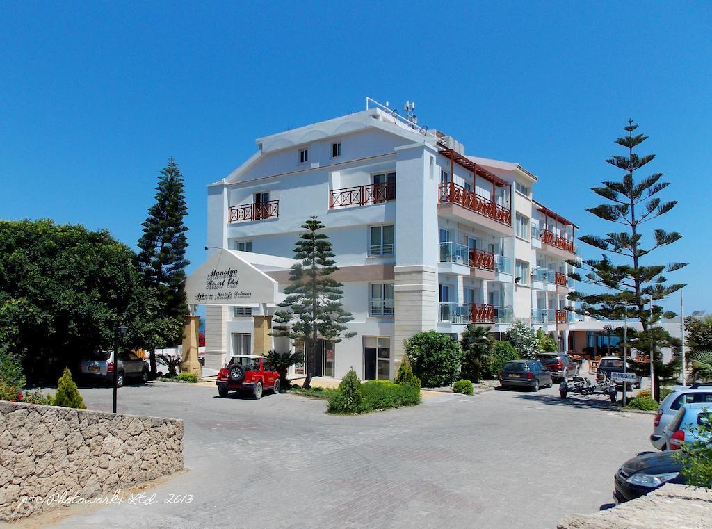 Manolya Hotel Kyrenia  Ngoại thất bức ảnh